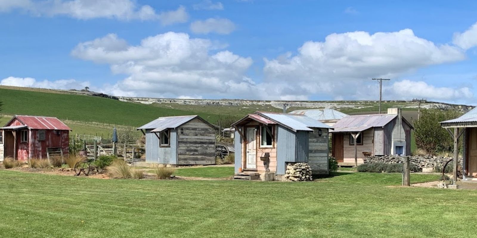 Tokarahi Huts banner image